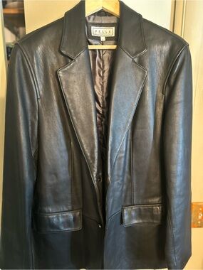 Pelle Studio Men’s Black Lambskin Leather Blazer 21.5”W X 30.5”L X 25.5” Sleeve